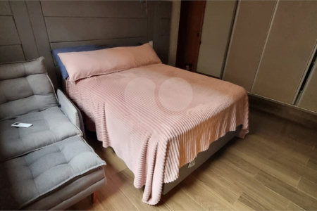 Casa à venda com 3 quartos, sendo 1 suíte, no condomínio Villas Mabel, Ribeirão Preto - SP