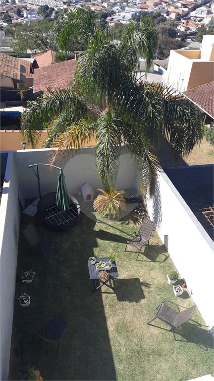 Sobrado à venda com 3 quartos, sendo 2 suítes, em Jardim Jaraguá, Atibaia, SP