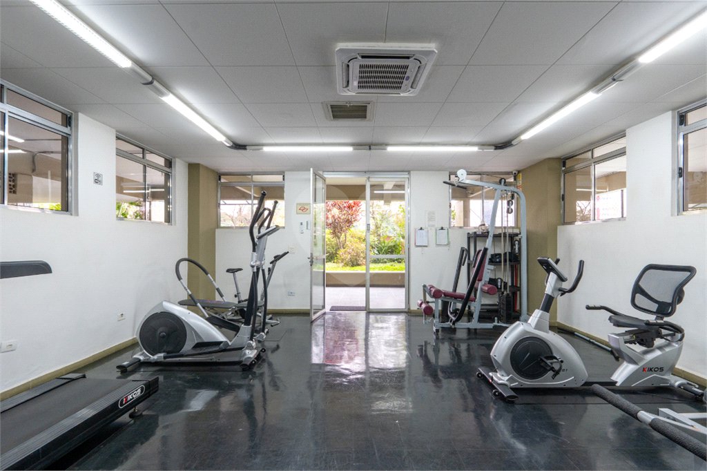 Apartamento à venda com 3 quartos, sendo 1 suíte,  em Brooklin, São Paulo, SP