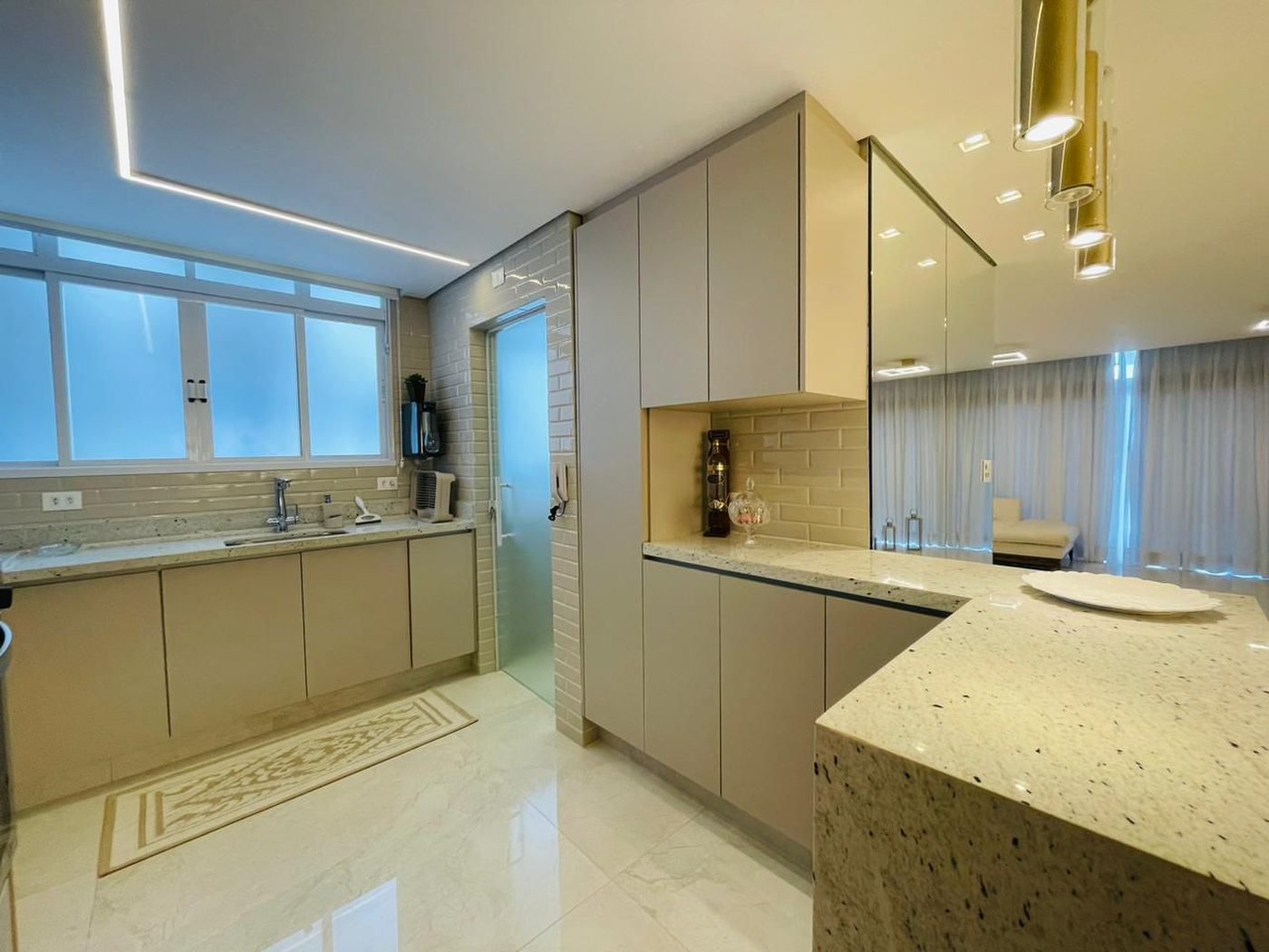 Apartamento com 3 dormitórios à venda, 127 m² por R$ 2.550.000,00 - Gonzaga - Santos/SP