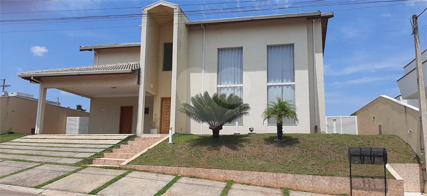 Casa à venda com 3 suítes no condomínio Parque Residencial Shambala 3, Atibaia - SP