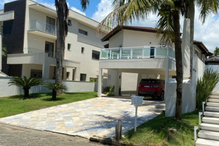 Casa com 6 dormitórios à venda, 304 m² por R$ 5.500.000,00 - Vista Linda - Bertioga/SP