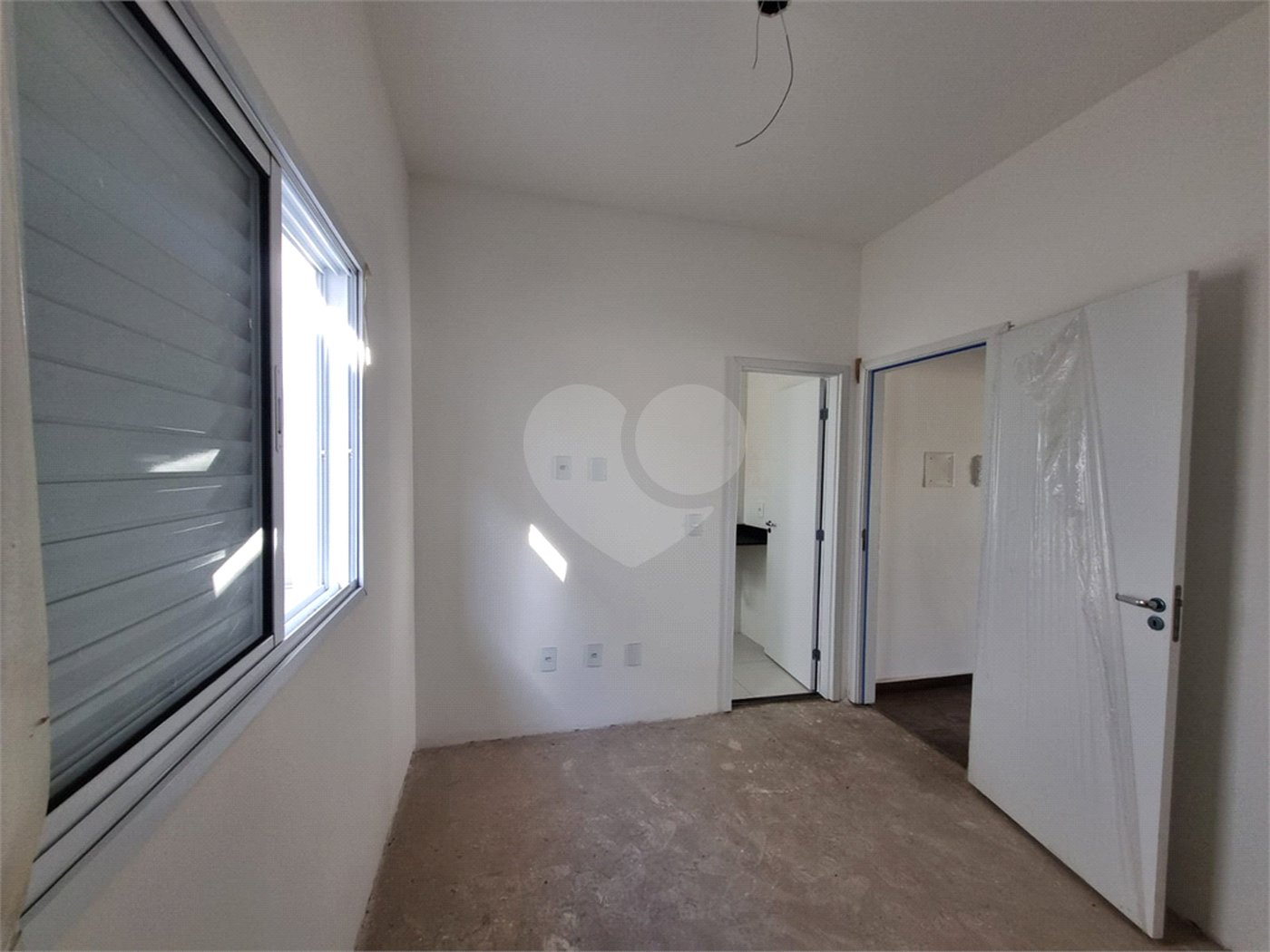 Casa à venda com 2 suítes no condomínio Residencial Américo Figueiredo, Sorocaba - SP