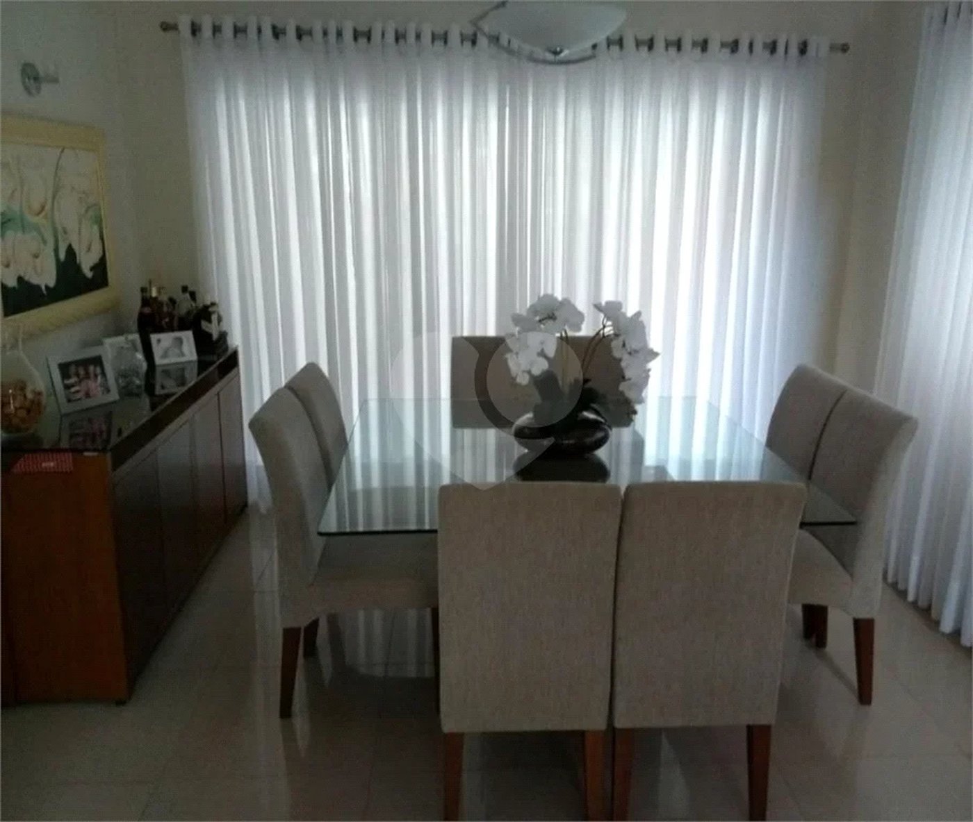Casa à venda com 3 quartos, sendo 2 suítes, em Condomínio Residencial Terras do Oriente, Valinhos, SP