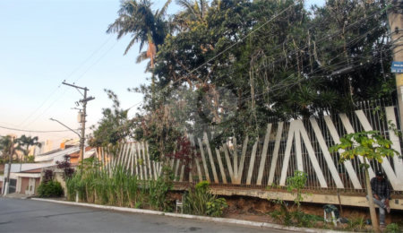 Casa Térrea à venda com 5 quartos, sendo 2 suítes, em Chácara Monte Alegre, São Paulo, SP