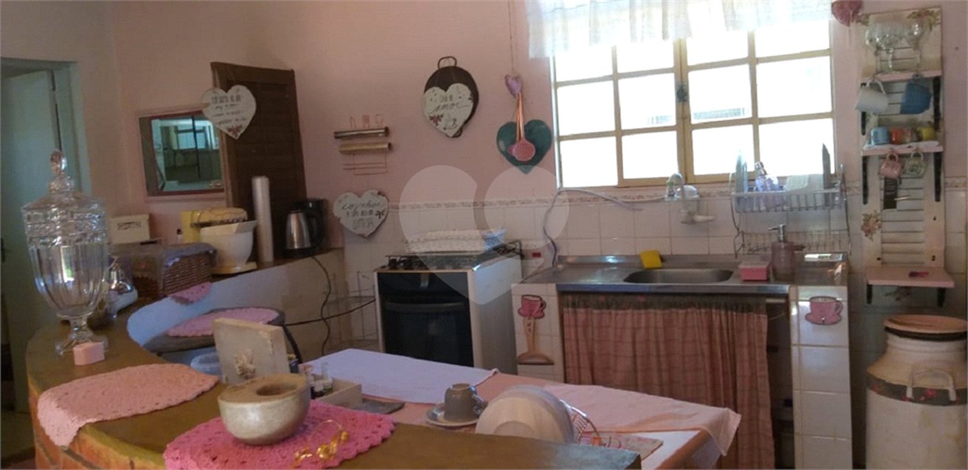 Casa Térrea à venda com 2 quartos em Chácara Real (caucaia do Alto), Cotia, SP