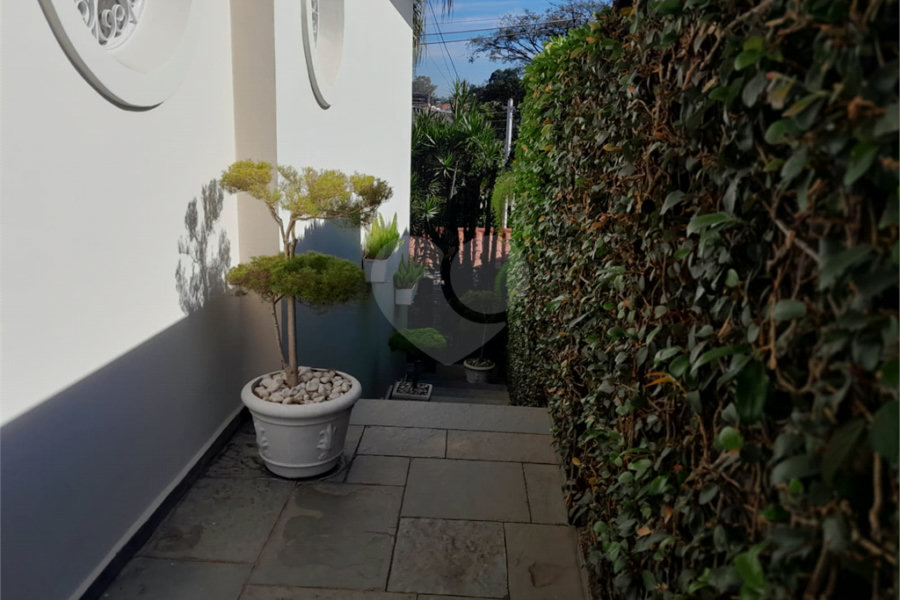 Sobrado à venda com 3 suítes em Jardim França, São Paulo, SP