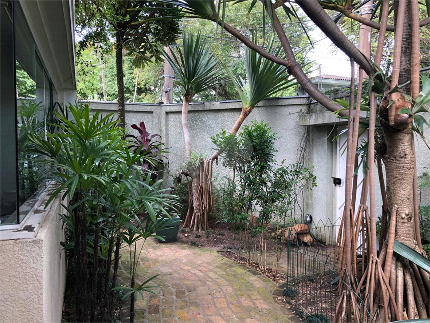 Sobrado à venda com 4 quartos, sendo 1 suíte, em Jardim Novo Mundo, São Paulo, SP