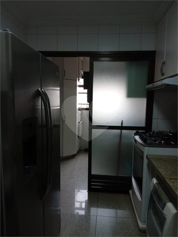Apartamento à venda com 3 quartos, sendo 2 suítes,  em Campo Belo, São Paulo, SP