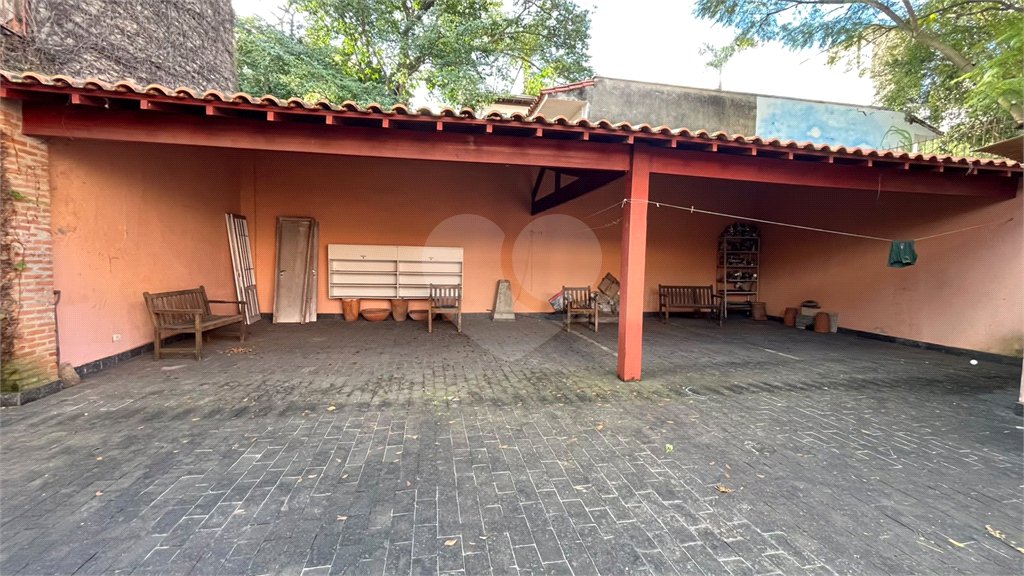 Sobrado à venda ou para alugar com 6 quartos, sendo 1 suíte, em Vila Mariana, São Paulo, SP