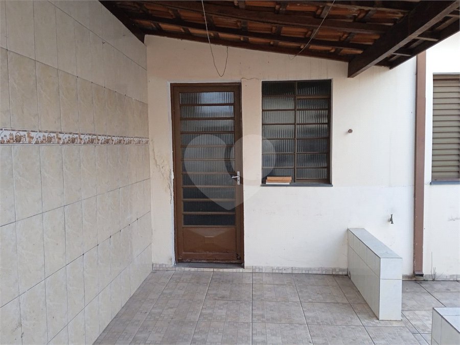 Casa à venda com 4 quartos em Parque Maria Helena, Suzano, SP