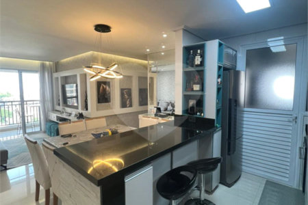 Apartamento. 78 m2, 3 dorm., uma suíte, lavabo, banheito, duas vagas, deposito no sub, varanda gormet.Aceita e estuda Permuta.