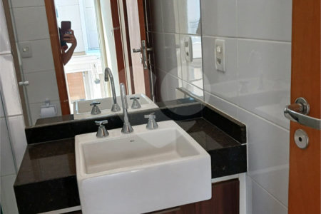 Casa à venda com 3 quartos, sendo 1 suíte, no condomínio Residencial Belle Ville Itaycy, Indaiatuba - SP
