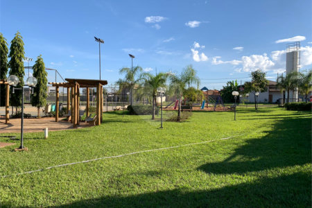 Terreno à venda com 2 quartos, sendo 1 suíte, no condomínio Costa Leste, Três Lagoas - MS