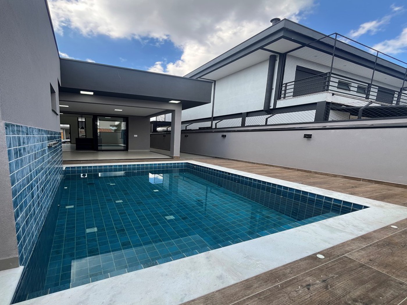 Casa à venda com 3 quartos, sendo 3 suítes, no condomínio Gran Ville São Venâncio, Itupeva - SP