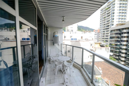 Apartamento à venda com 4 quartos, sendo 1 suíte, em Tijuca, Rio de Janeiro, RJ