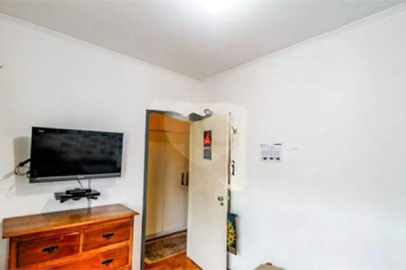Sobrado à venda com 4 quartos, sendo 1 suíte, em Vila Cordeiro, São Paulo, SP