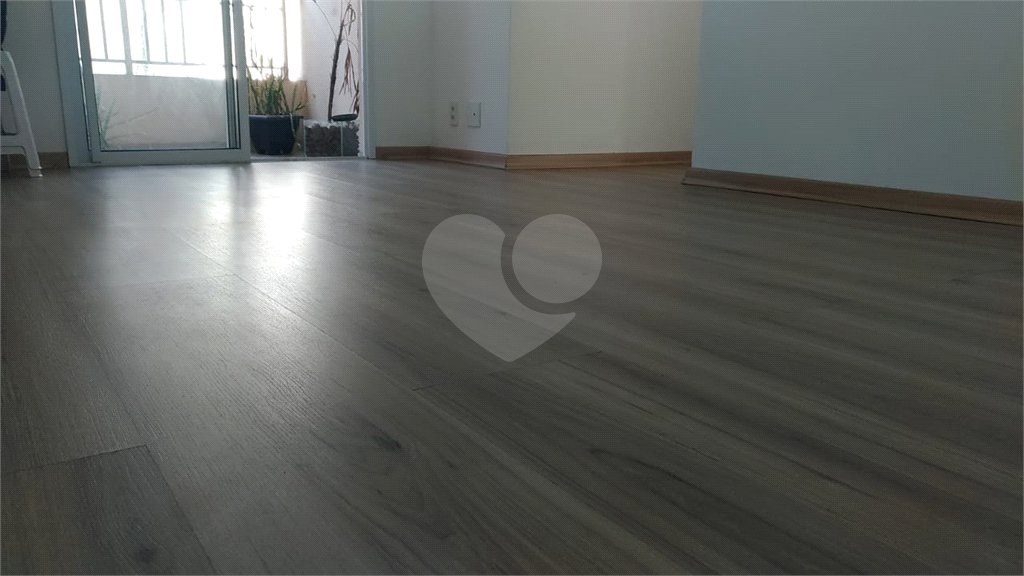 Apartamento à venda com 3 quartos, sendo 1 suíte,  em Vila Caraguatá, São Paulo, SP