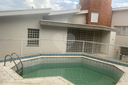 Sobrado à venda ou para alugar com 3 quartos, sendo 1 suíte, no Centro, Salto, SP