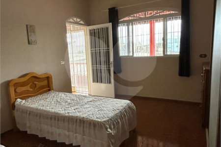 Sobrado à venda com 3 quartos, sendo 2 suítes,  em Vila Lúcia, Poá, SP