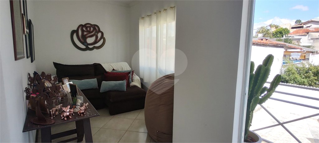 Casa à venda com 5 quartos, sendo 3 suítes,  em Capoavinha, Mairiporã, SP
