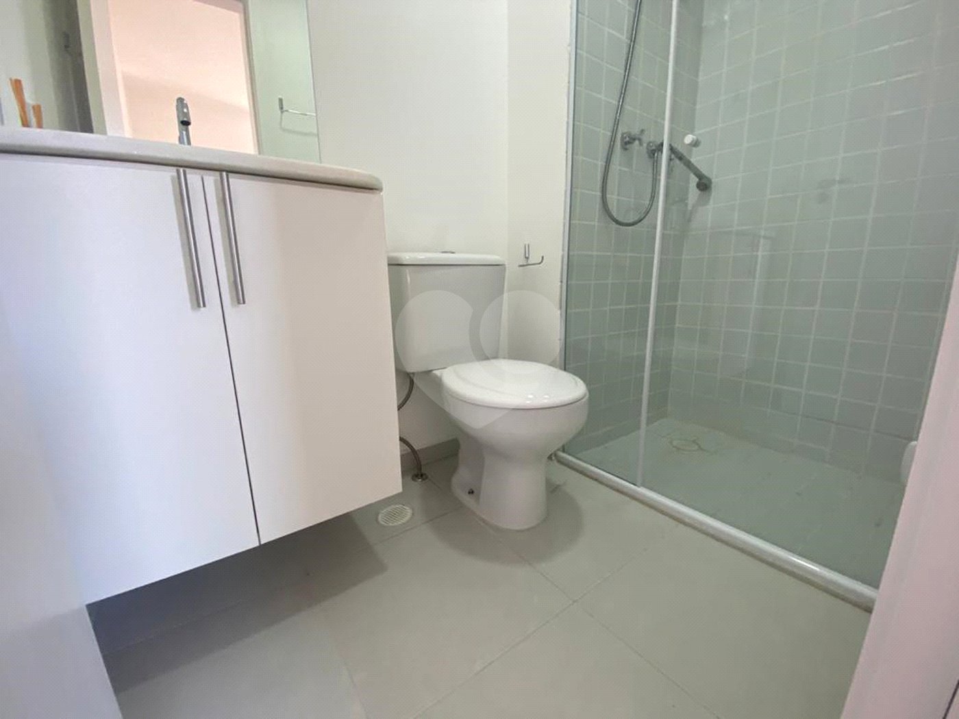 Apartamento à venda ou para alugar com 2 quartos, sendo 1 suíte, em Condomínio Granja Viana Ii, Cotia, SP