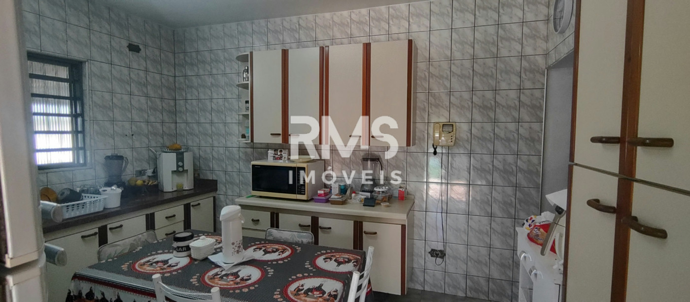 Chácara à venda com 4 quartos, sendo 2 suítes,  em Chácara Sete Quedas, Itu, SP