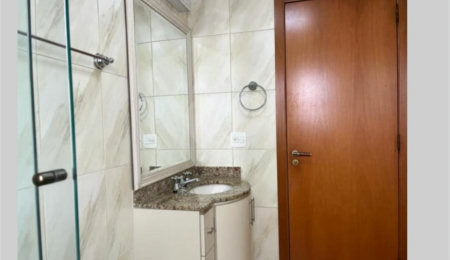 Apartamento à venda com 4 quartos, sendo 1 suíte,  em Saúde, São Paulo, SP