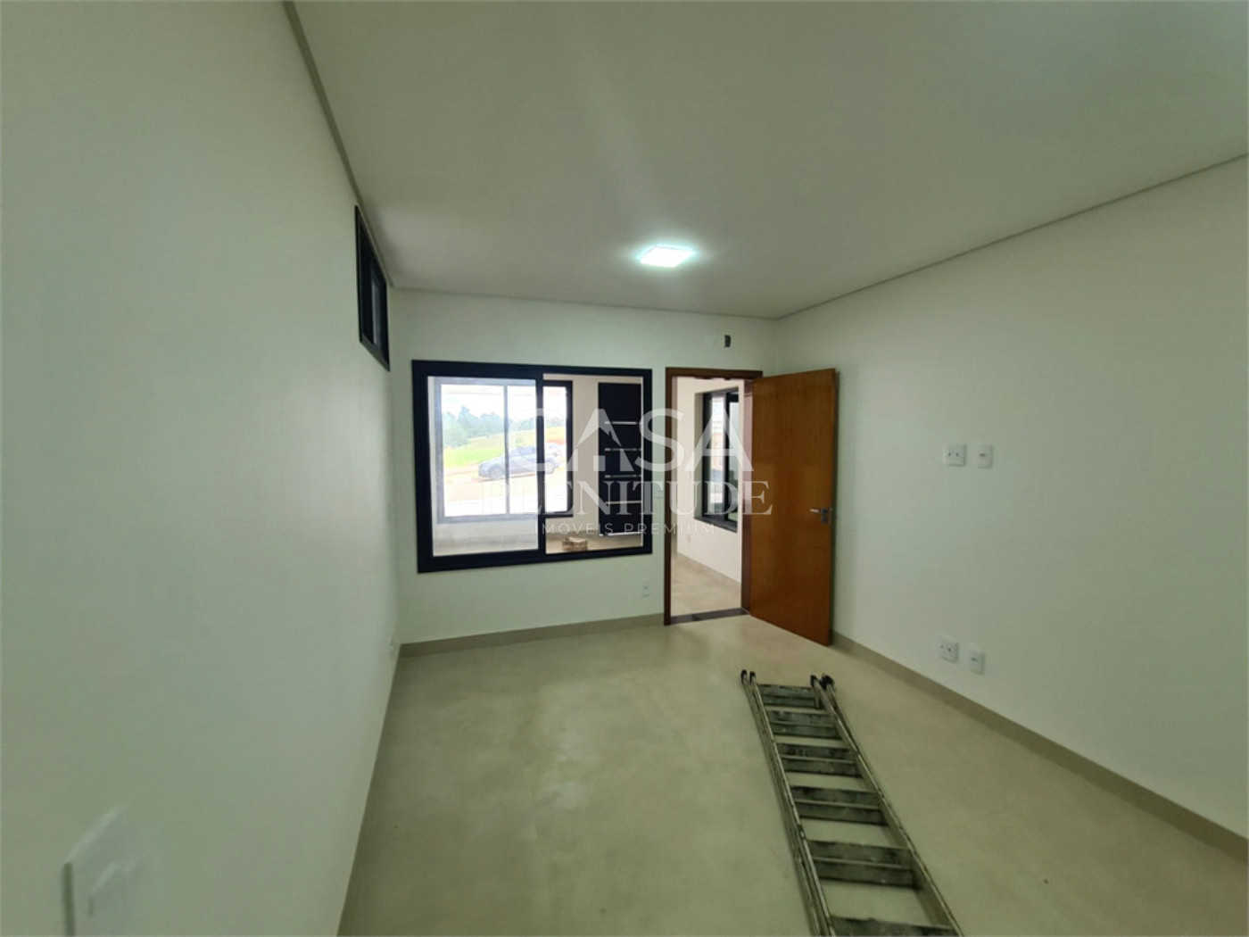 Casa em condomínio à venda com 5 quartos, sendo 3 suítes, em Wanel Ville, Sorocaba, SP