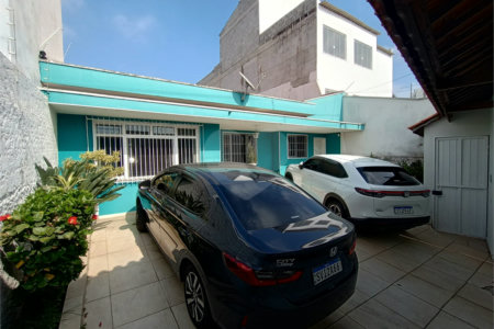 Casa à venda com 4 quartos, sendo 1 suíte,  em Jardim Armênia, Mogi das Cruzes, SP