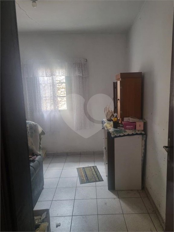 Casa Térrea à venda com 4 quartos em Vila Nivi, São Paulo, SP