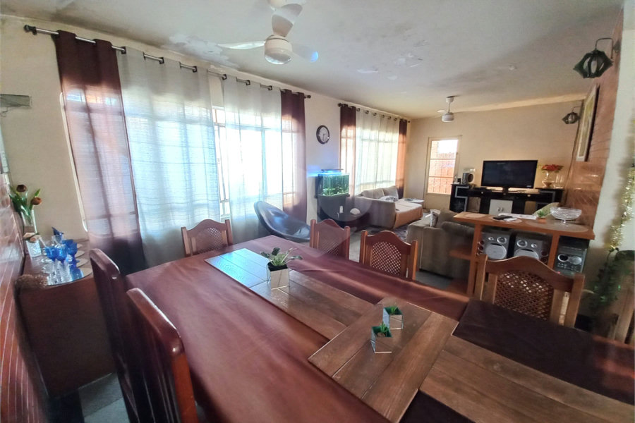 Casa à venda com 6 quartos, sendo 2 suítes, no Brasilândia, São Paulo, SP