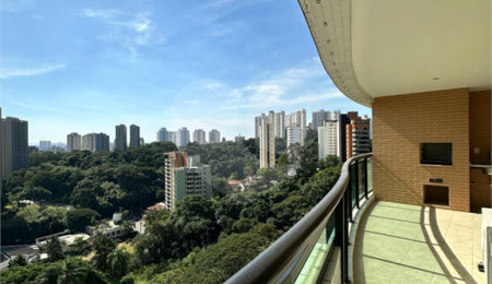 Apartamento à venda com 3 suítes em Vila Suzana, São Paulo, SP