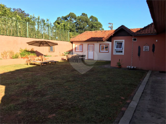 Casa à venda com 3 suítes no condomínio Suíça da Cantareira, Mairiporã - SP