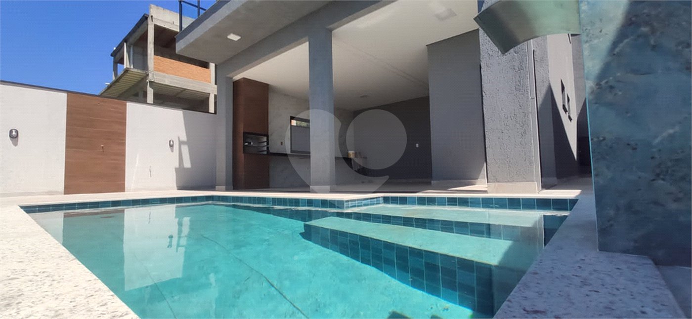 Casa à venda com 3 quartos, sendo 1 suíte,  no condomínio Reserva do Vale, Caçapava - SP