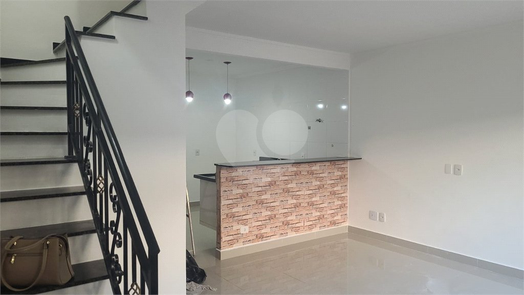 Casa à venda ou para alugar com 2 suítes no condomínio Santa Teresinha, São Paulo - SP