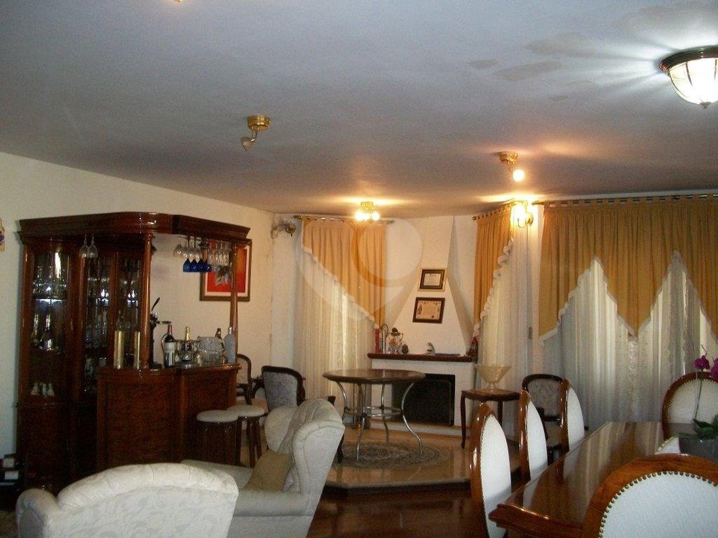 Sobrado à venda ou para alugar com 4 suítes em Vila Paulicéia, São Paulo, SP
