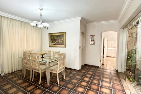 Casa à venda com 5 quartos, sendo 2 suítes, em Vila Formosa, São Paulo, SP