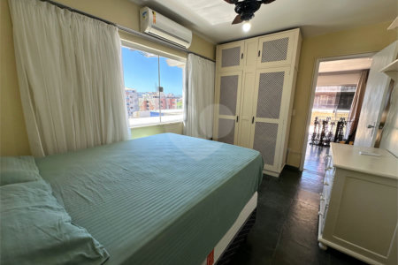 Cobertura à venda com 3 quartos, sendo 1 suíte, em Passagem, Cabo Frio, RJ