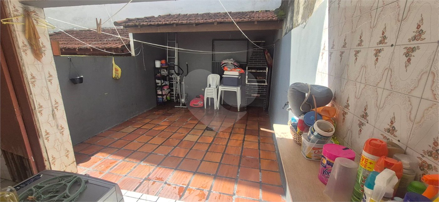 Sobrado à venda com 3 quartos em Jardim Santa Clara, Guarulhos, SP