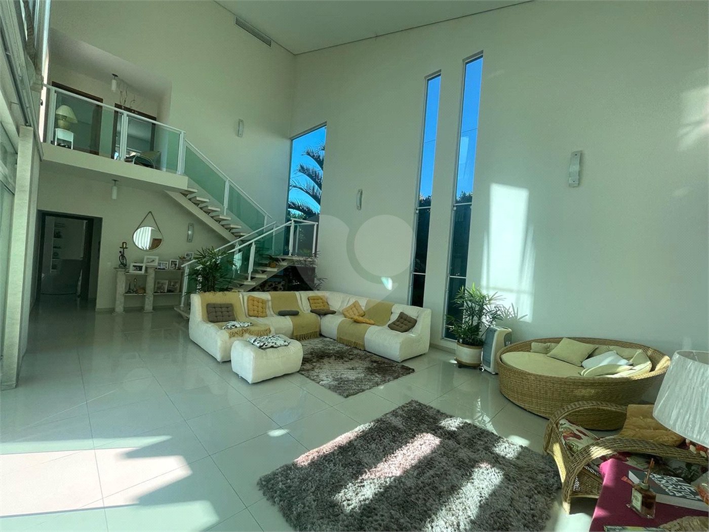 Casa à venda com 4 suítes no condomínio Haras Paineiras, Salto - SP