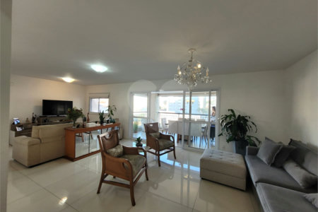 Apartamento para alugar com 4 quartos, sendo 3 suítes, em Lapa, São Paulo, SP