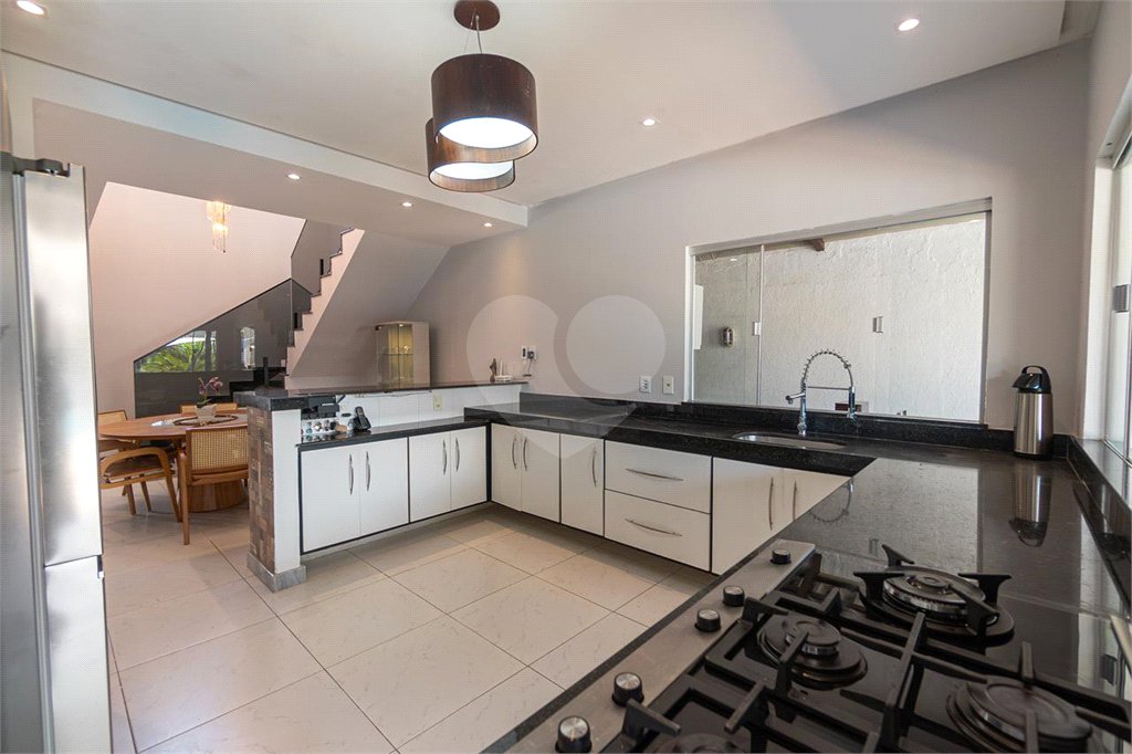 Casa à venda com 6 quartos, sendo 2 suítes, em Outerio da Glória, Porto Seguro, BA