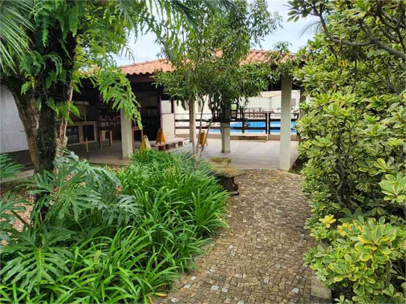 Casa à venda ou para alugar com 4 quartos, sendo 1 suíte,  em Tremembé, São Paulo, SP