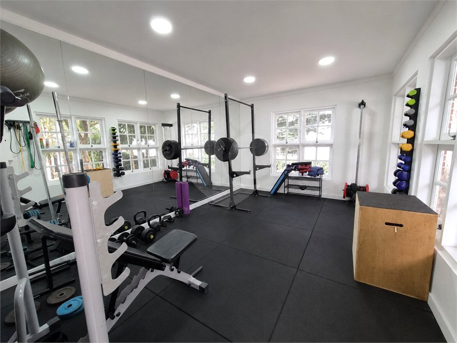 Casa para alugar com 4 quartos, sendo 2 suítes, no condomínio Fairmont, São Paulo - SP