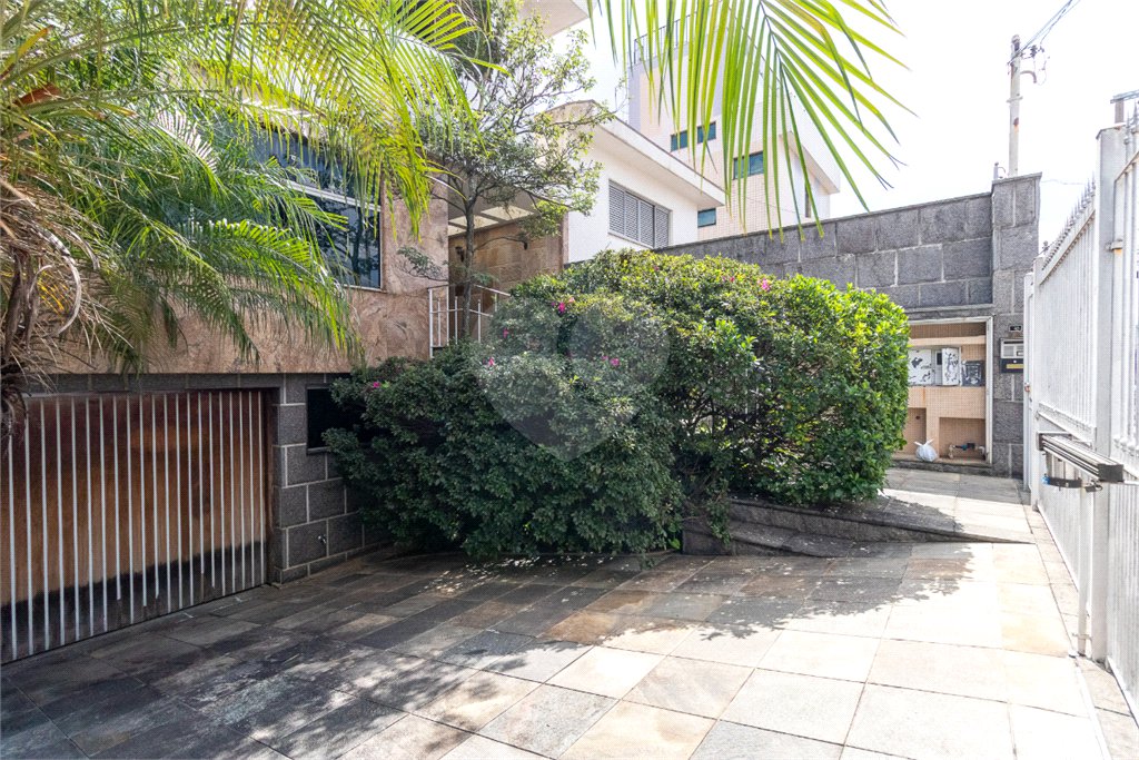 Sobrado à venda com 3 suítes em Vila Carrão, São Paulo, SP