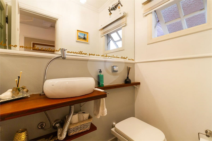 Casa à venda com 4 quartos, sendo 2 suítes, no condomínio Da Serra, São Paulo - SP