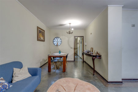 Casa à venda com 4 quartos, sendo 3 suítes,  em Alto da Boa Vista, São Paulo, SP