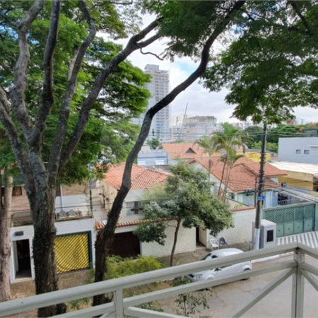Sobrado à venda com 4 suítes em Moema, São Paulo, SP