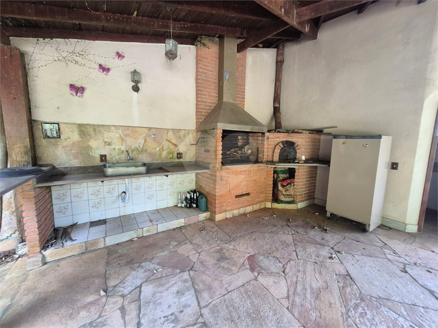 Casa à venda com 3 quartos, sendo 4 suítes, no condomínio Alpes da Cantareira, Mairiporã - SP